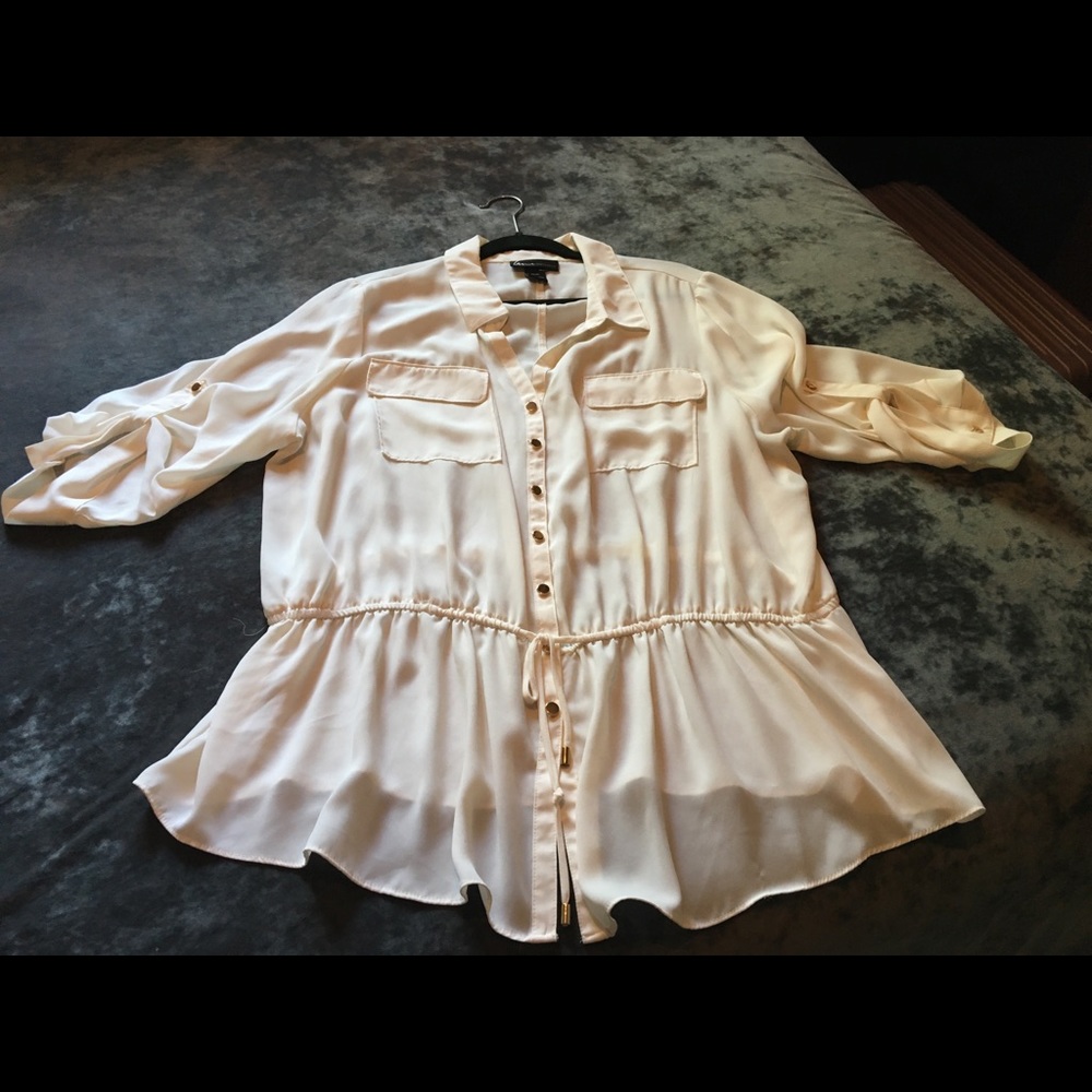 Classy blouse w/ gold buttons